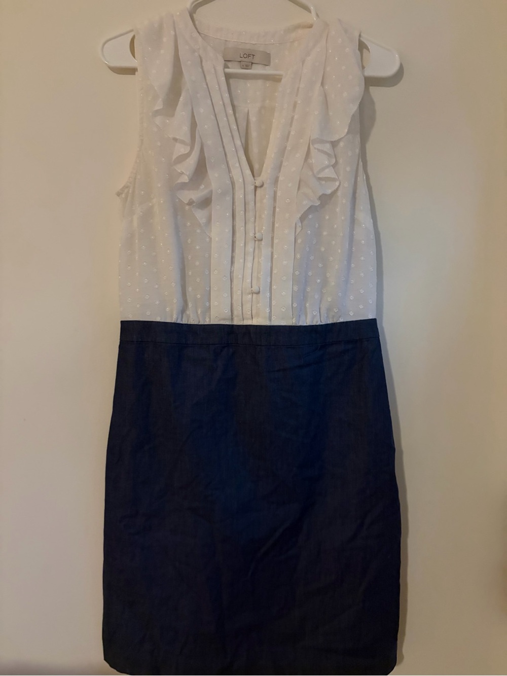 Loft Dress White Ruffle Eyelet Chambray Skirt Size 8 Teacher Bookish Casual